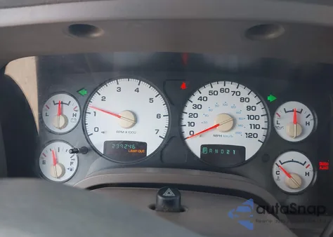 2003 Dodge Ram 1500 Slt/Laramie/St z USA, uszkodzony, nr VIN 1D7HU18D03J615270